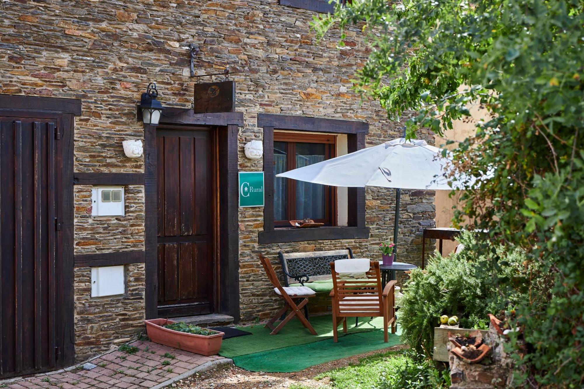 Casa Rural Fuente Del Arca Montejo Montejo de la Sierra Εξωτερικό φωτογραφία
